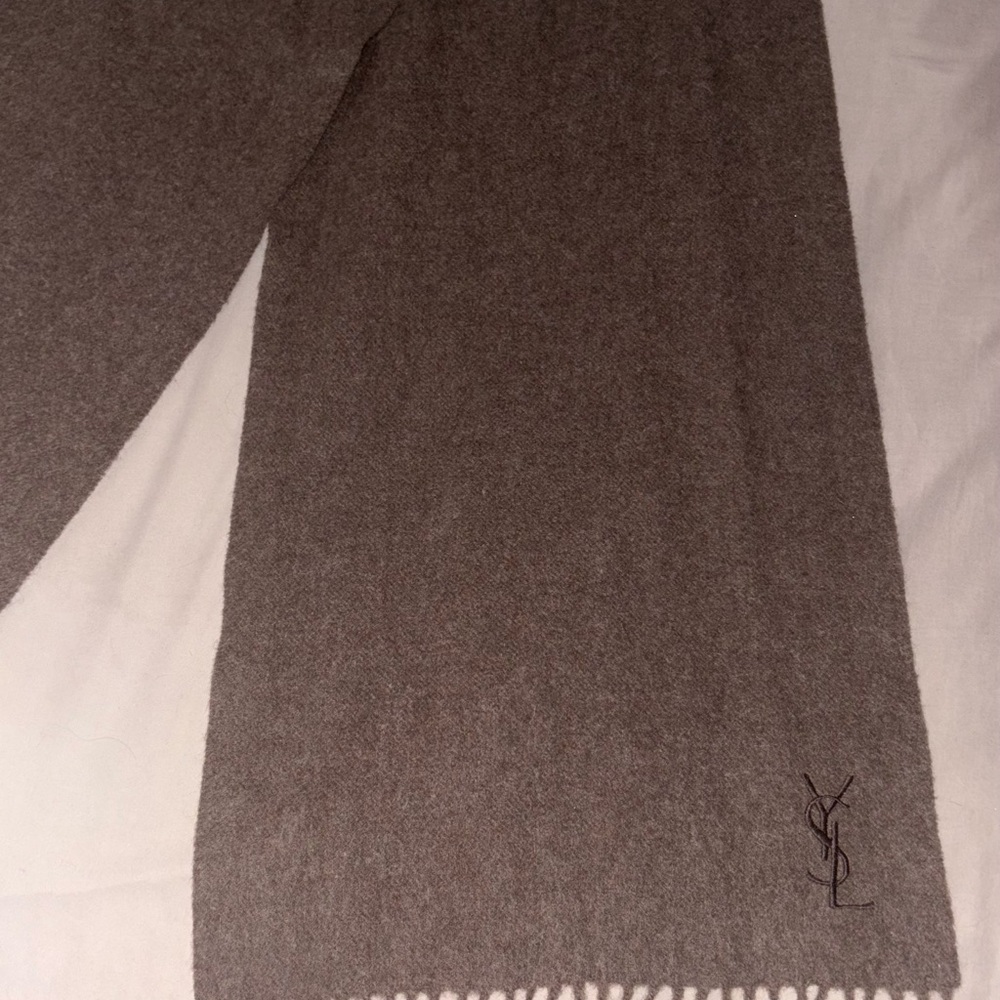 Gray Fringed Scarf - Picture 5 of 7